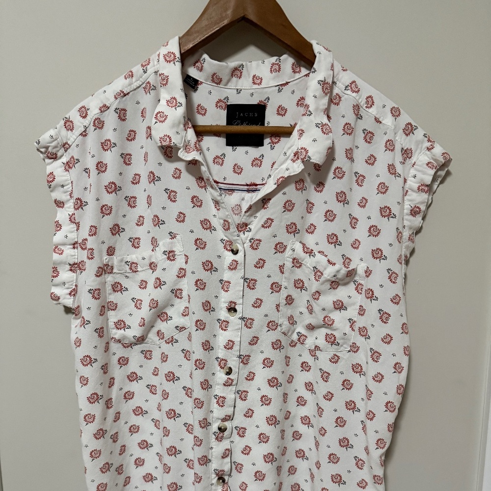 Floral button up top